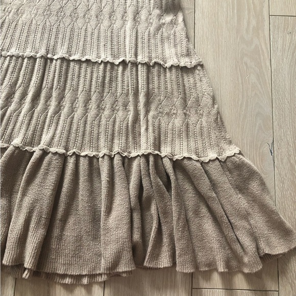 BCBG Maxazria Y2K Silk Blend Faux Wrap Lace Flare Dress in Beige Size XS - Picture 5 of 12